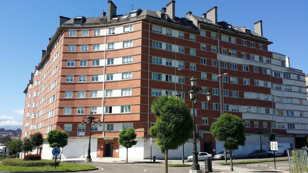 Apartamentos Chevere Granate Oviedo Dış mekan fotoğraf