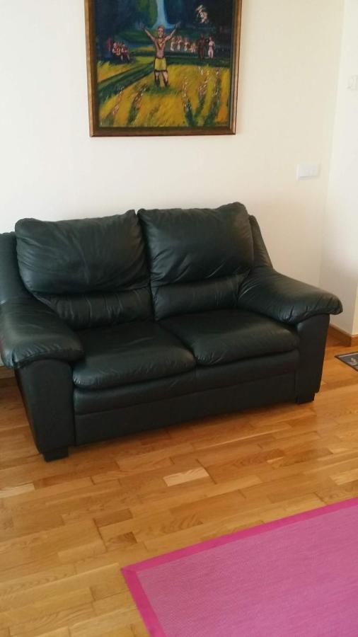 Apartamentos Chevere Granate Oviedo Dış mekan fotoğraf