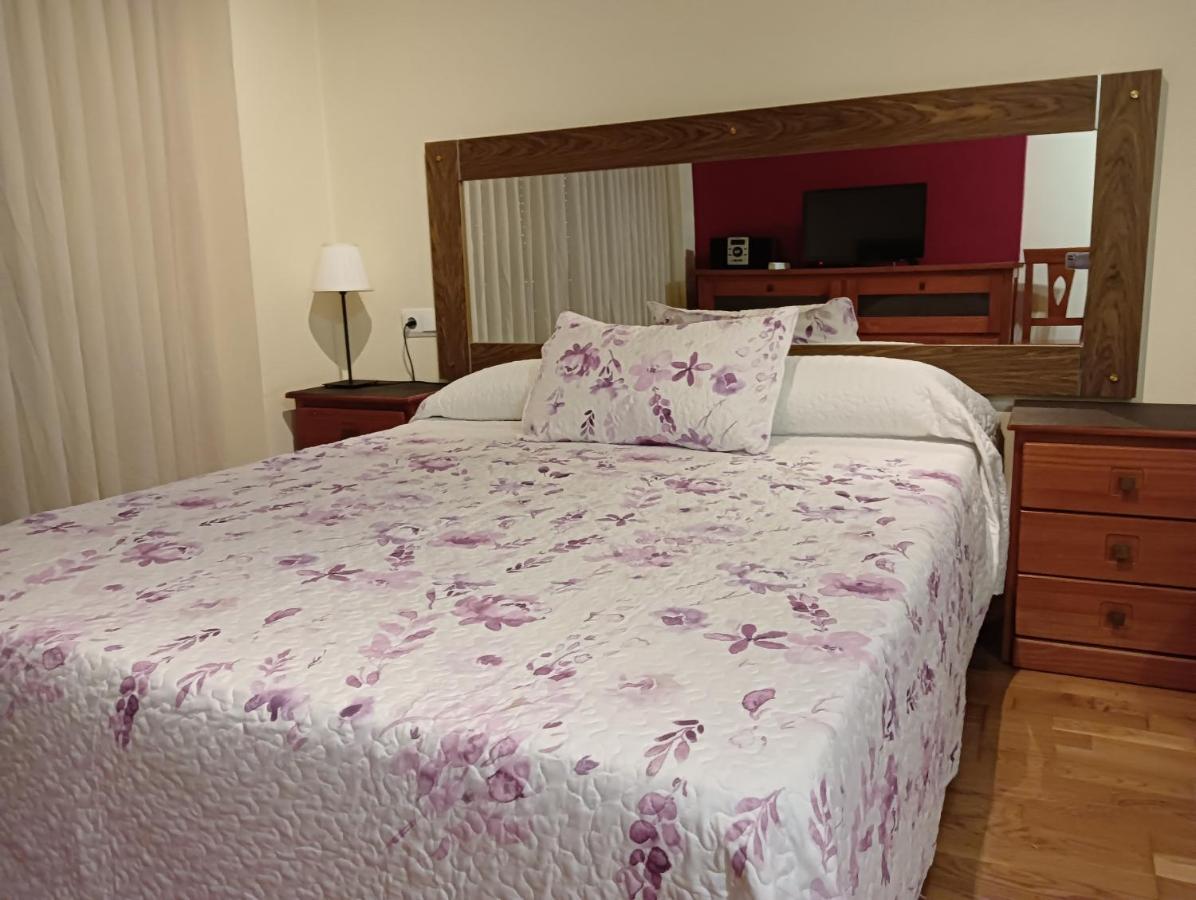 Apartamentos Chevere Granate Oviedo Dış mekan fotoğraf