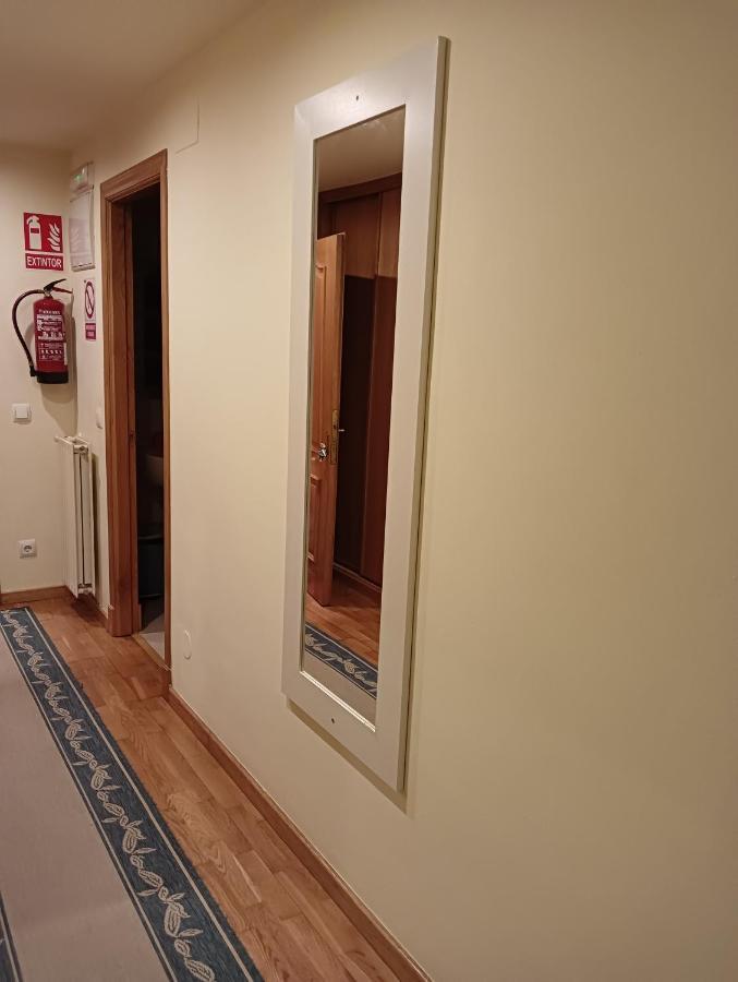 Apartamentos Chevere Granate Oviedo Dış mekan fotoğraf